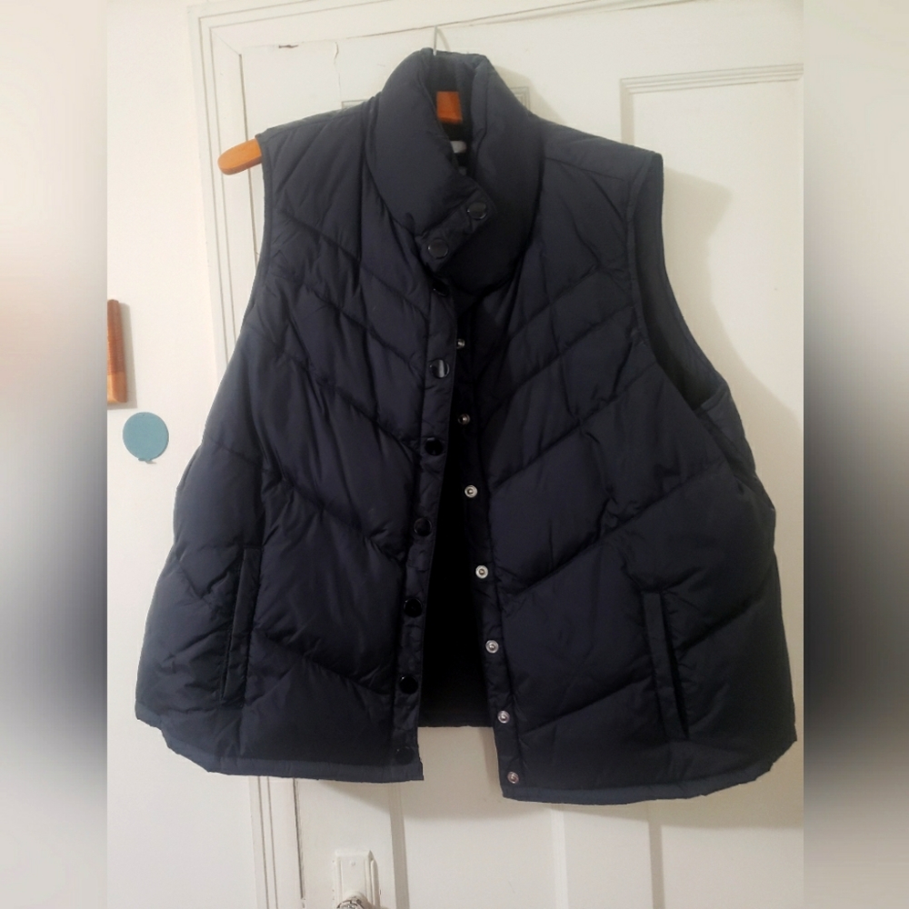 Old Navy Puffer Vest